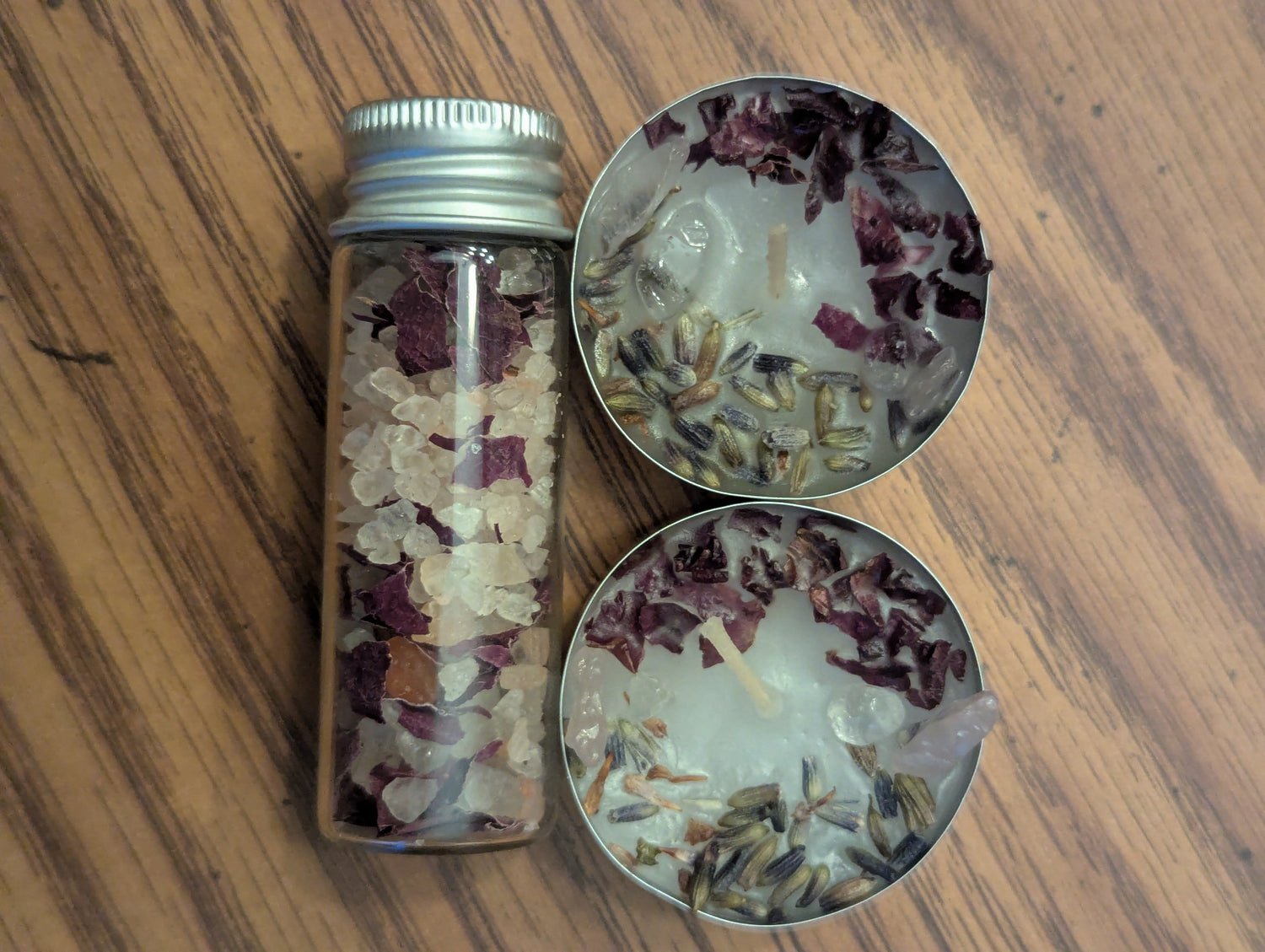 Mini Glamour Love Spell Kit | Rose Quartz, Lavender Tea Lights &amp; Rose Himalayan Salts