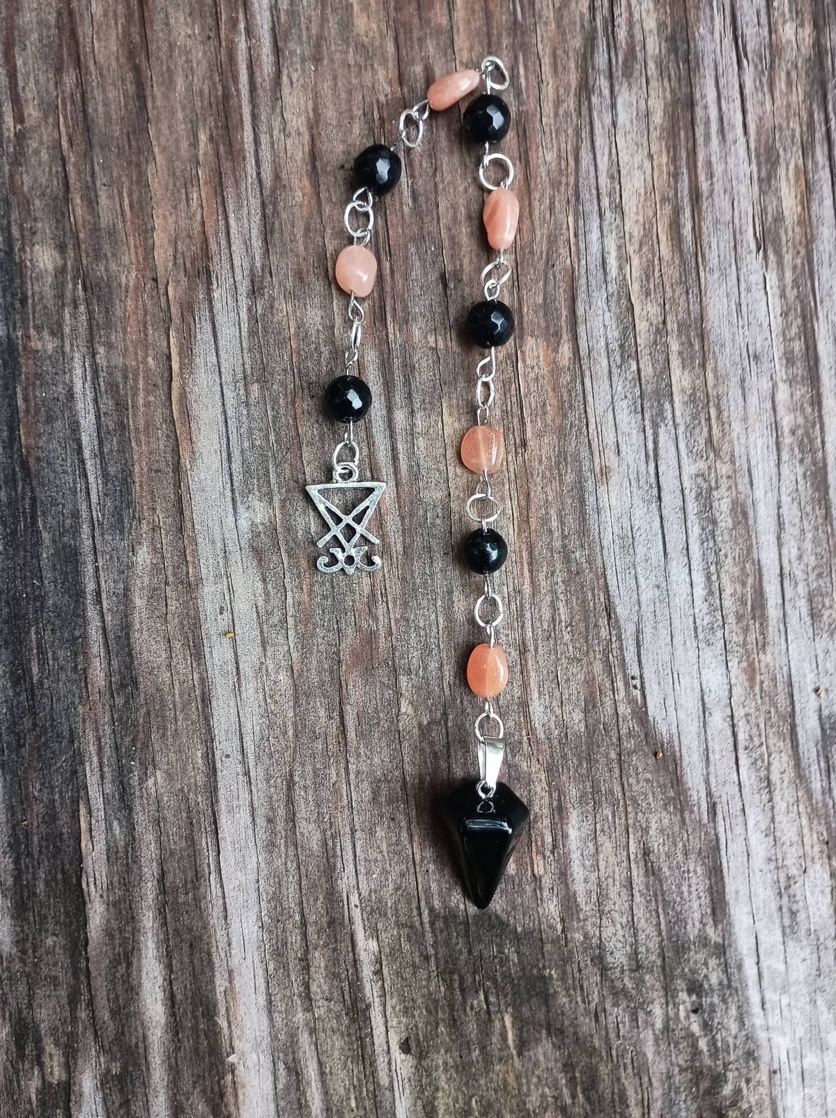 Lucifer pendulum
