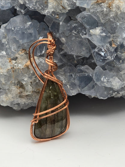Labradorite Pendant- Orange Flash