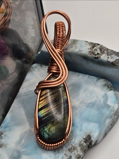 Labradorite Prismtrail Pendant