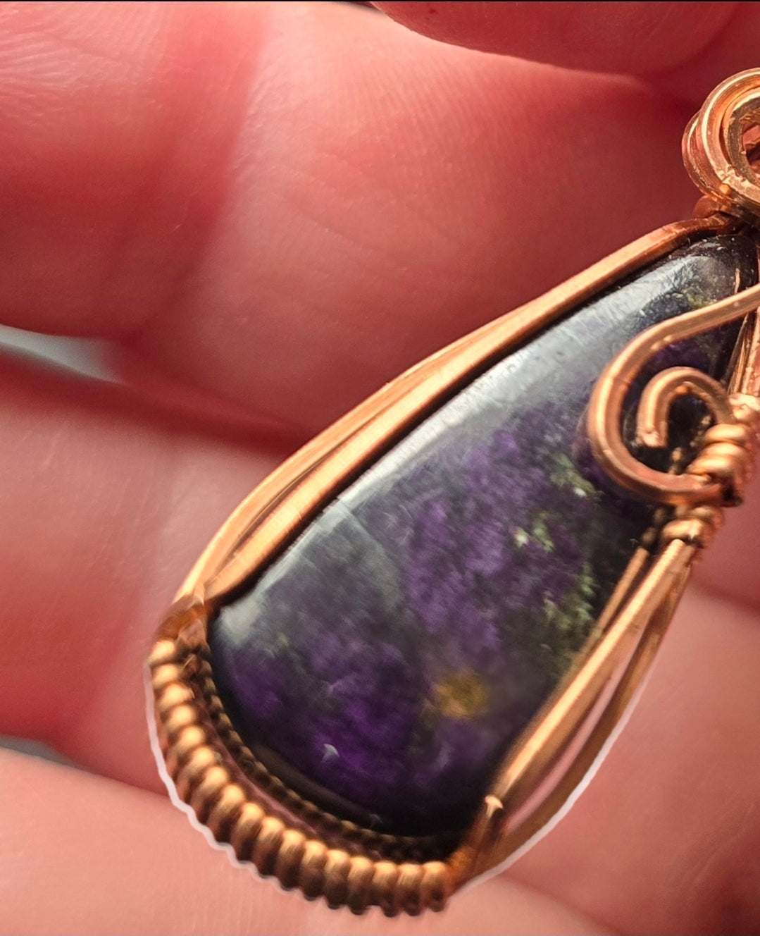 Purpurite Duskborne Pendant