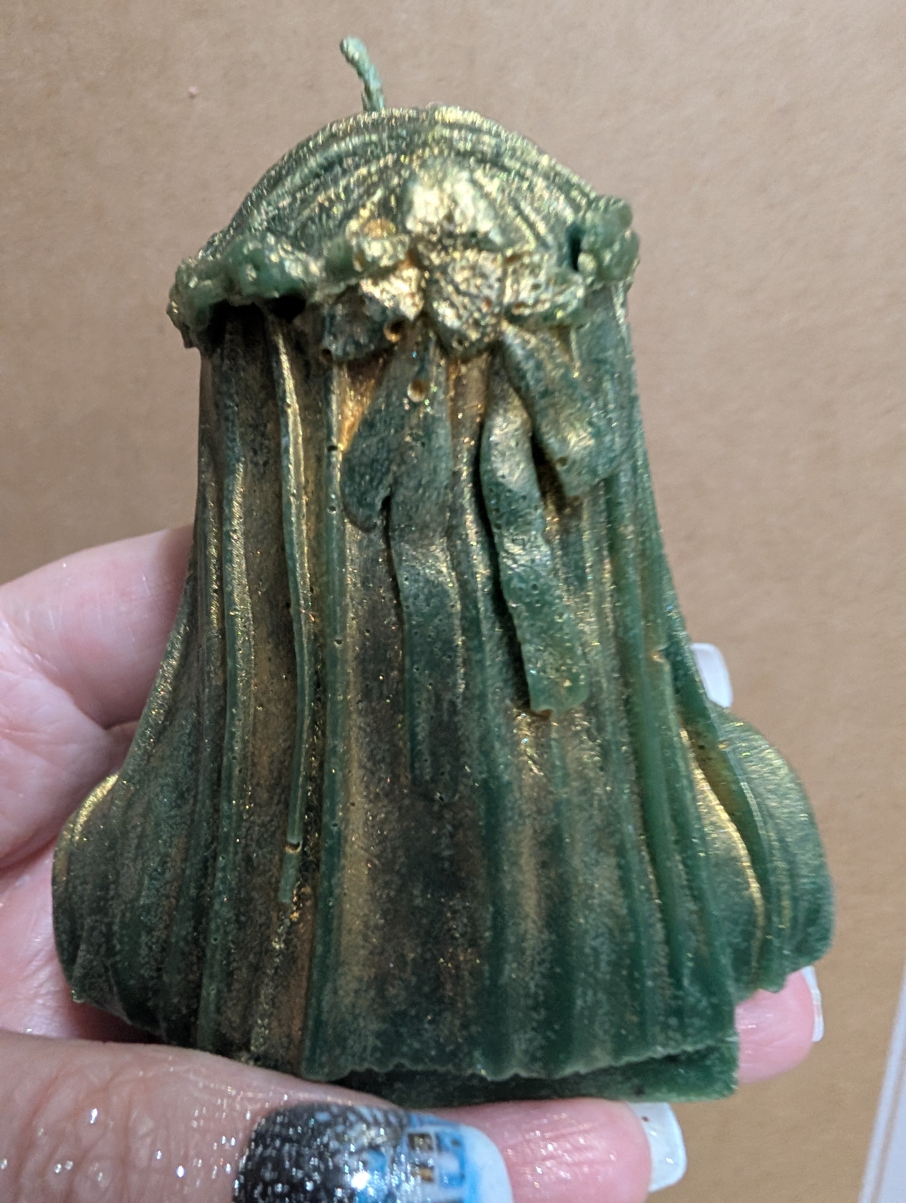 Veil candle for abundance
