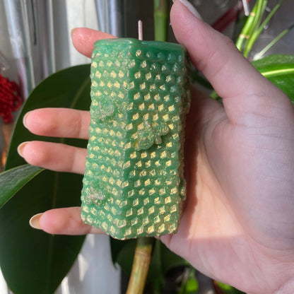 Honeycomb bee tower 100% natural beeswax ritual candle