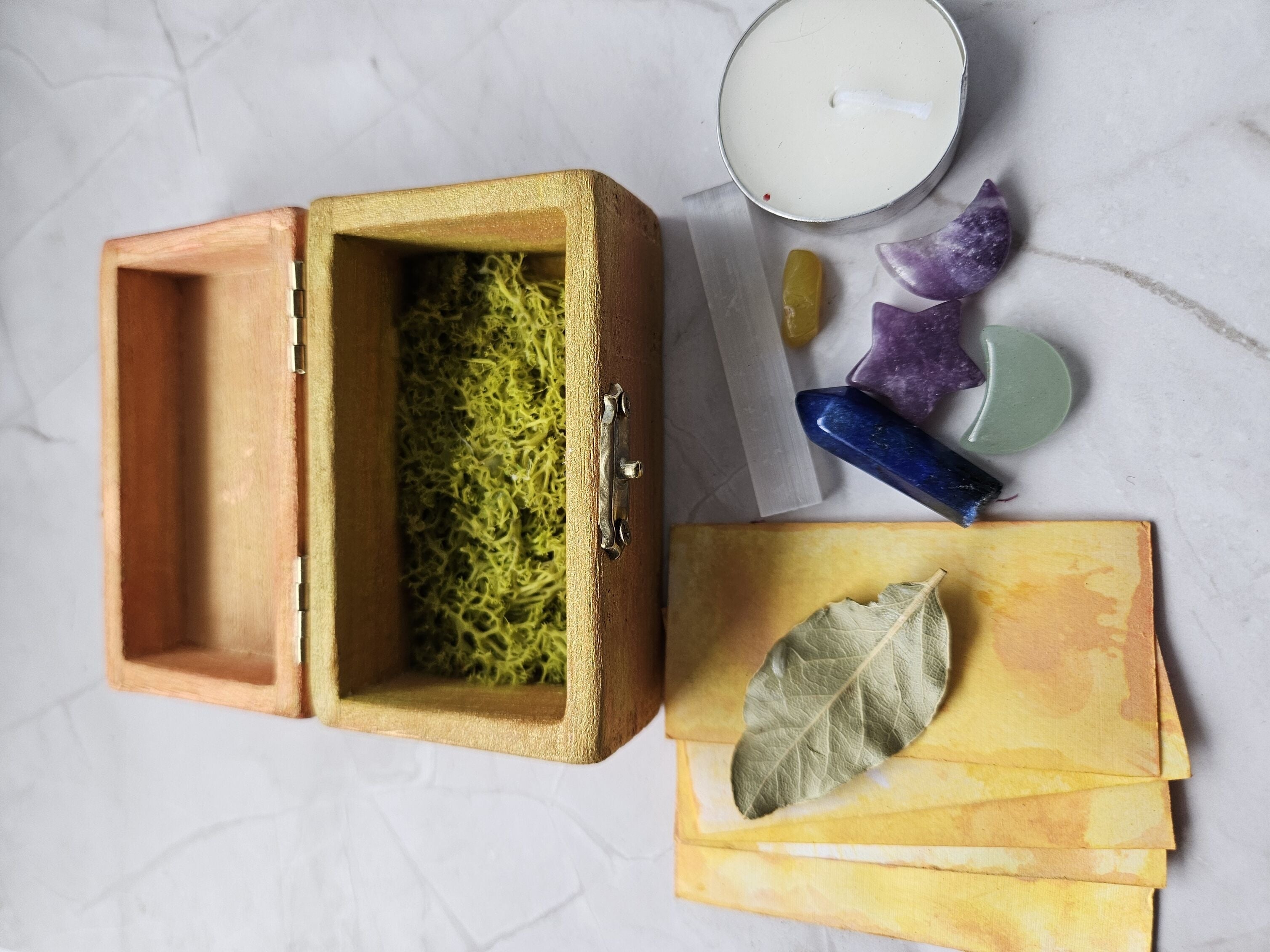 Mini Manifestation Boxes – Spiritual Gift Sets with Crystals, Incense &amp; Affirmations