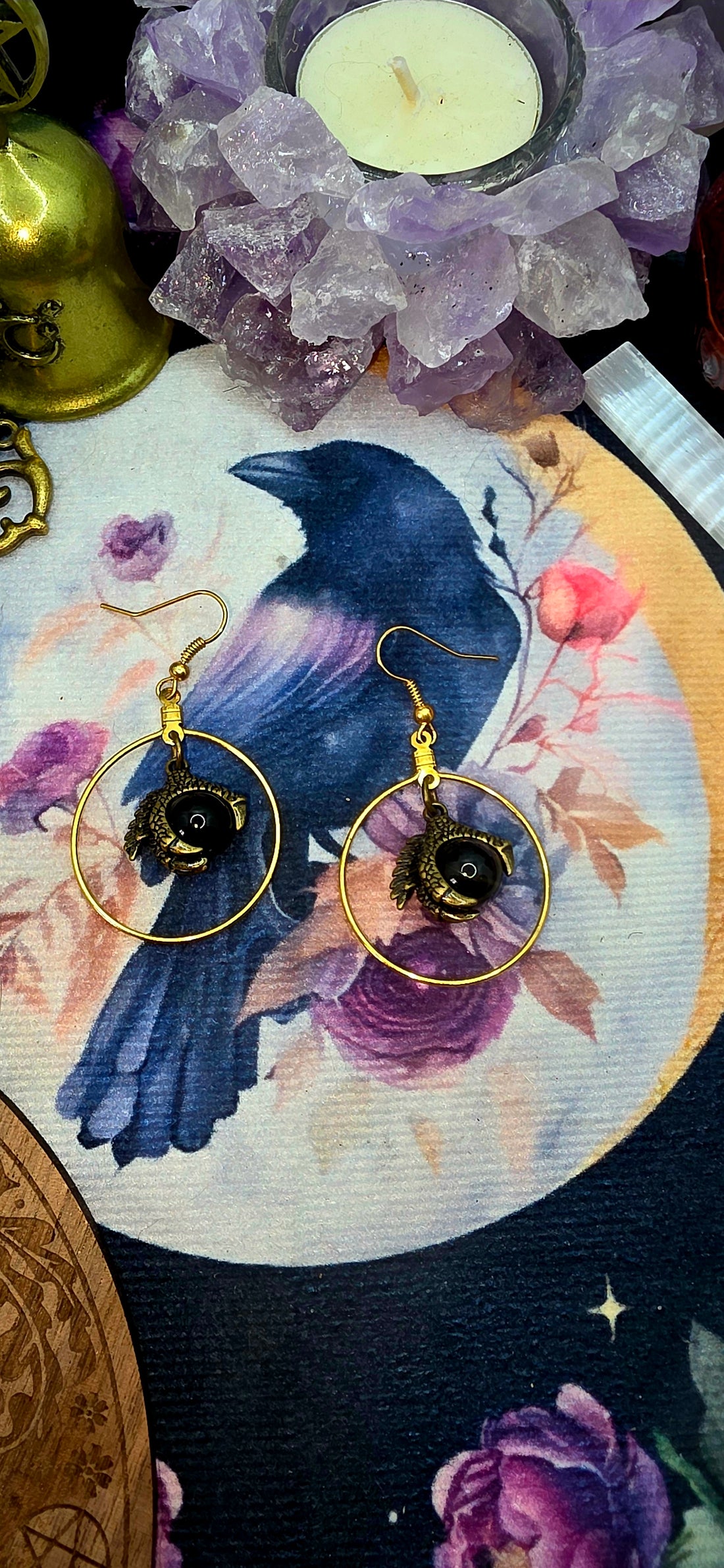 Dragon claw hoop earrings