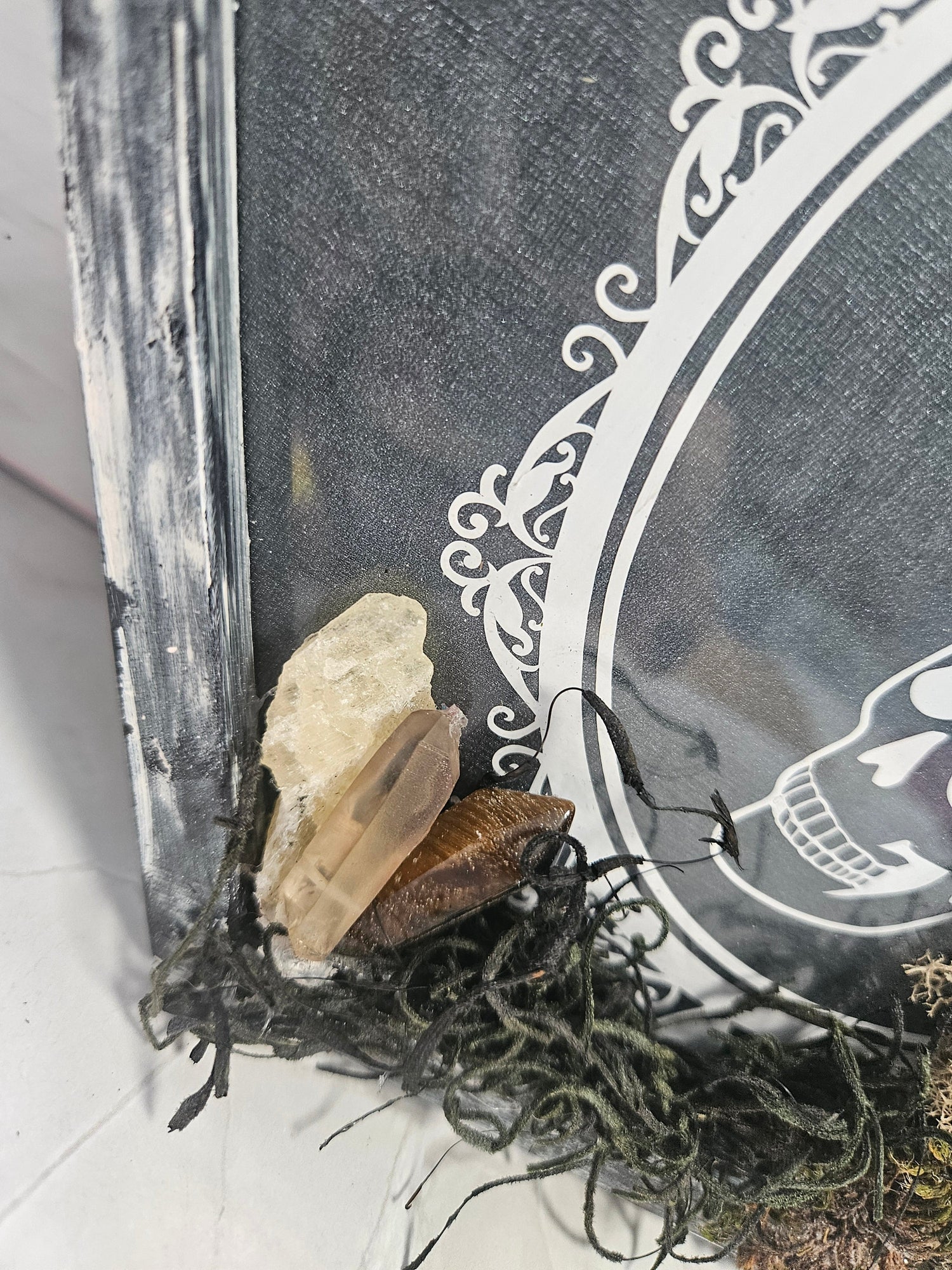 Wall Hanging: Gothic Skull, Clear Quartz, Smoky Quartz, Tiger&