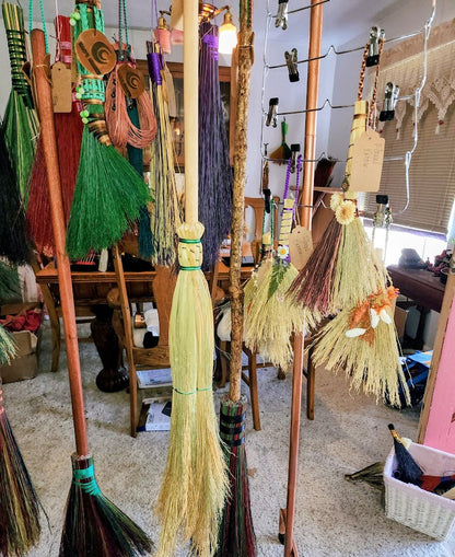 Cobwebber Broom