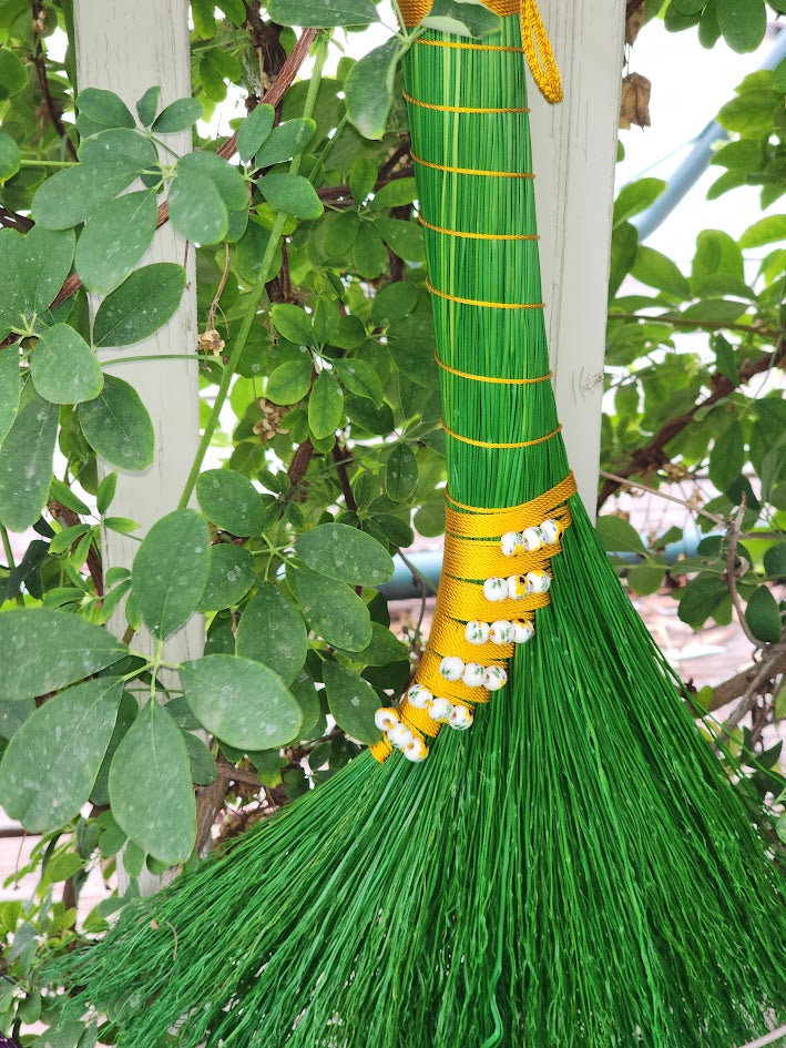 Garden Trio Sunflower Broom
