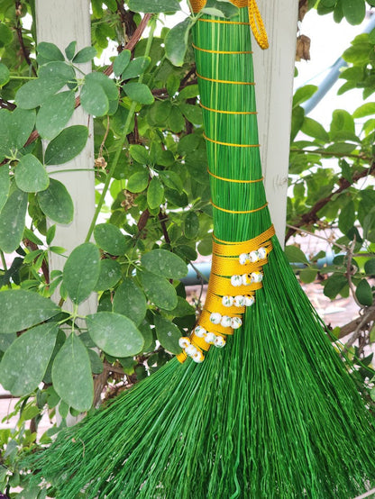 Garden Trio Sunflower Broom