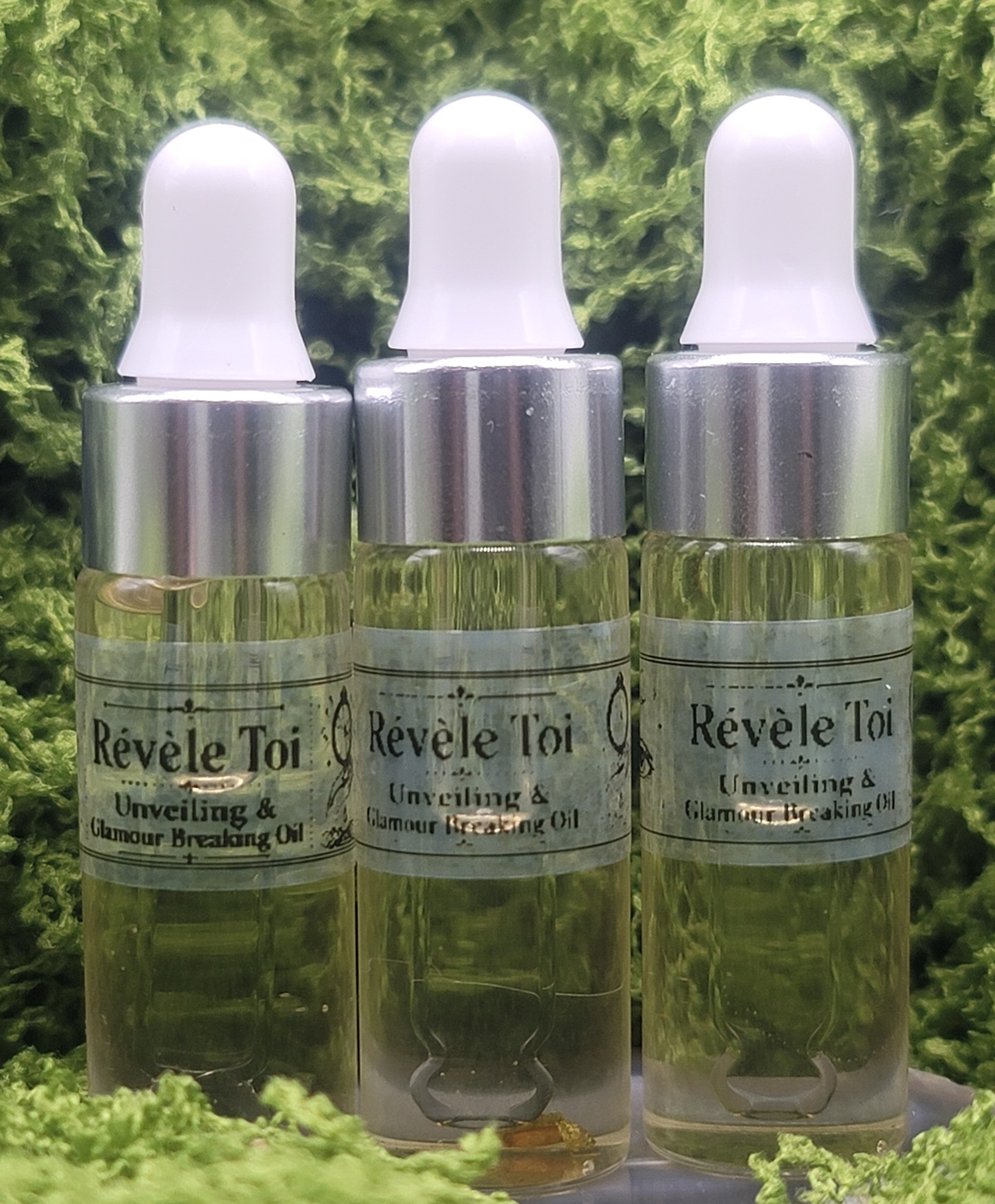 Révèle Toi Unveiling &amp; Glamour Breaking Oil- 2 Drams