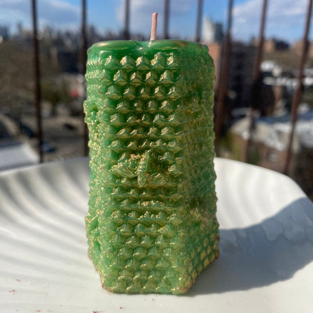 Honeycomb bee tower 100% natural beeswax ritual candle