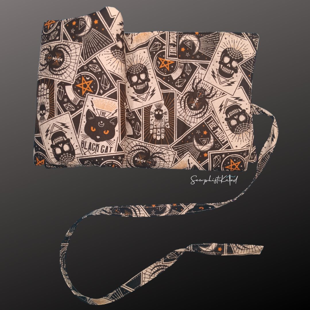 Black Cat Tarot &amp; Divination Deck Wrap, Reading Mat &amp; Altar Cloth
