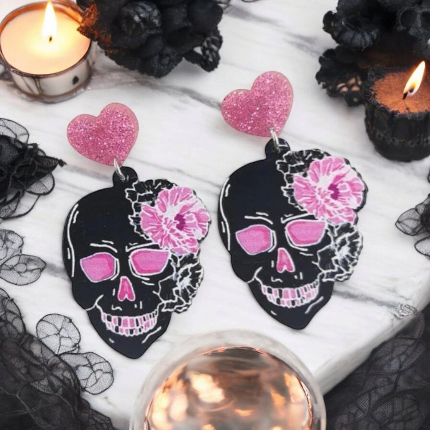 Skull &amp; Flower Dangle Earrings – Gothic Pink Glitter Hearts