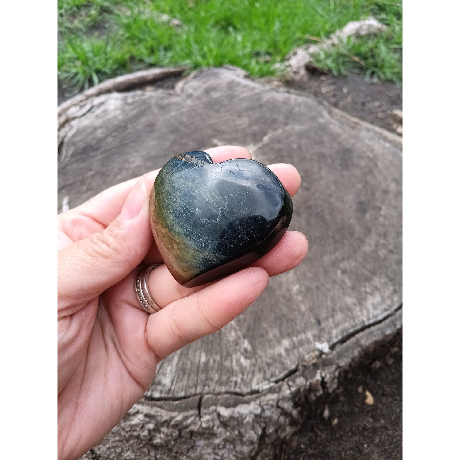 Blue Tiger Eye Heart Crystal – Grounding &amp; Protective Stone