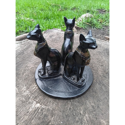 Egyptian Bastet Cat Guardian Pentacle Sphere Holder – Triple Feline Protection for Crystals &amp; Altars