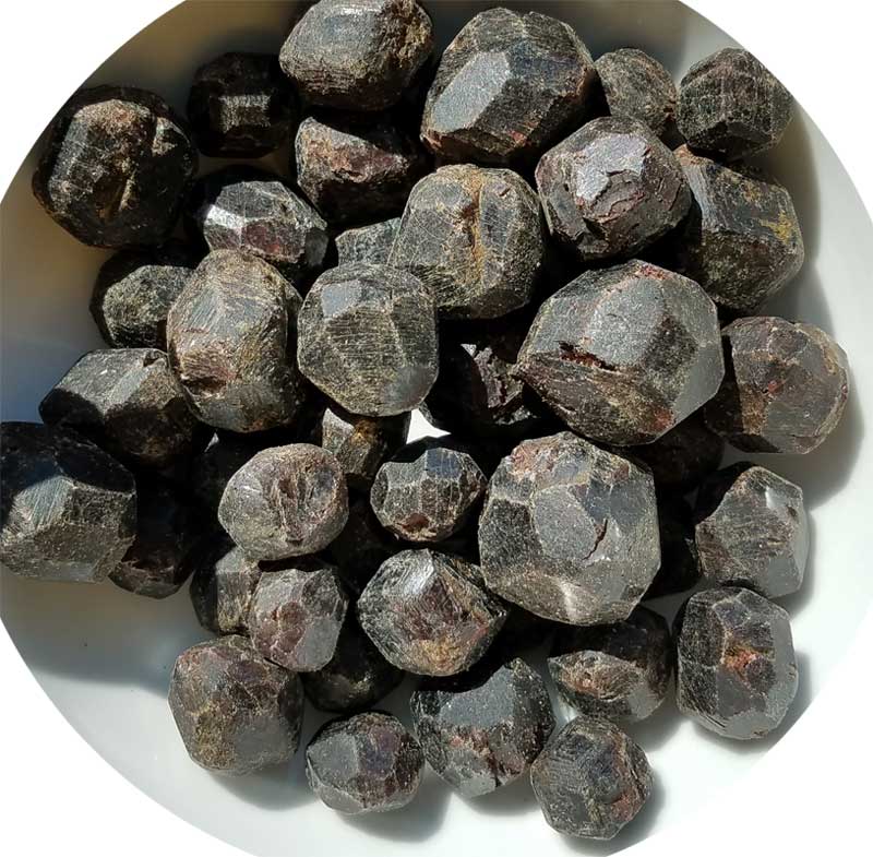 1 lb Garnet – Raw Bulk Stones