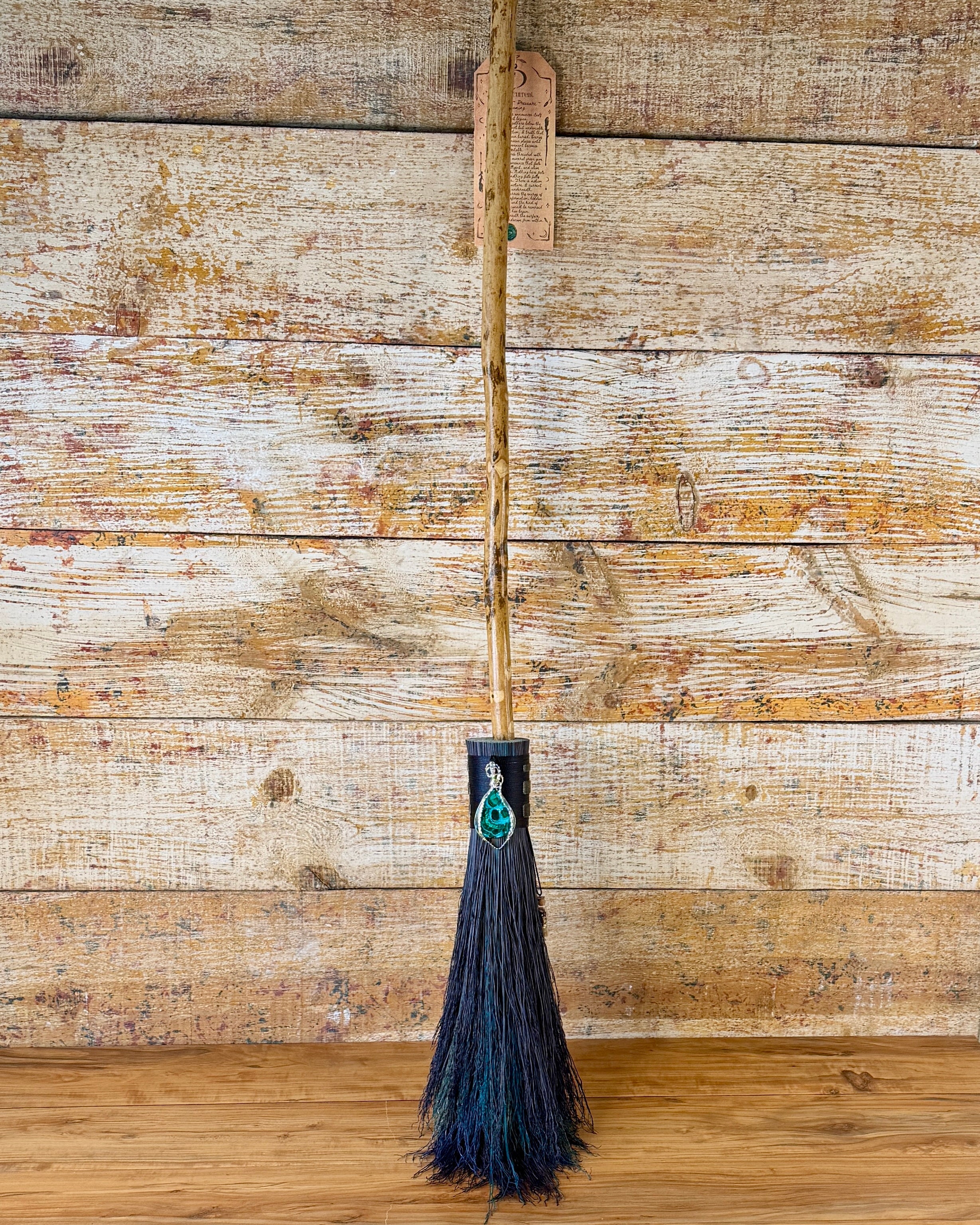 Undercurrent Besom/Broom
