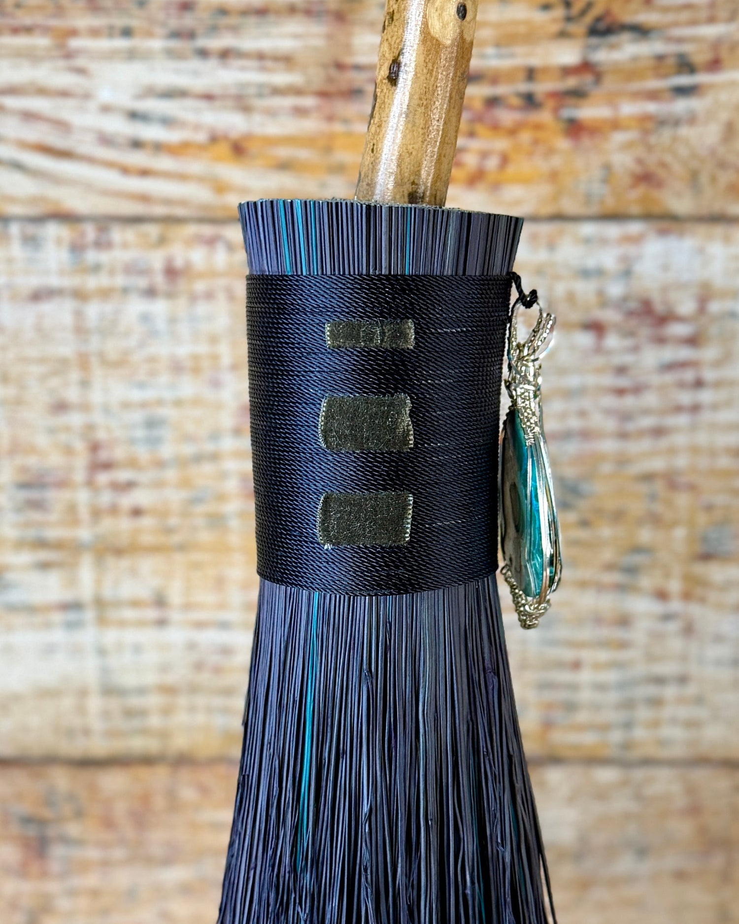 Undercurrent Besom/Broom