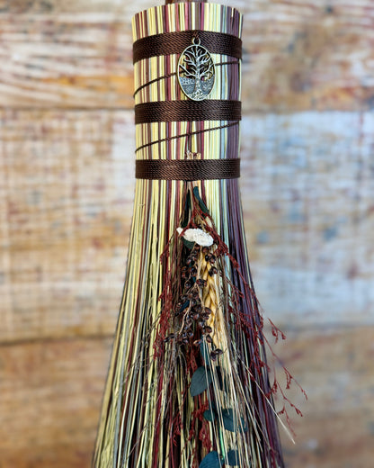 Harvest Botanical Besom — Root &amp; Field
