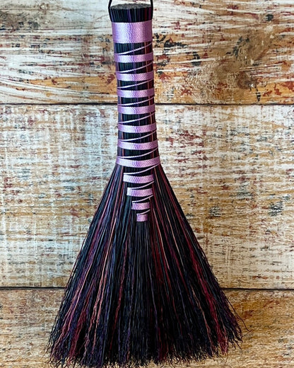 Deep Bloom Whisk/Lavender Thread