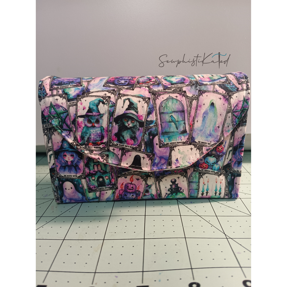 Mystic Pink Tarot Deck Case – Structured Witchy Card &amp; Guidebook Holder
