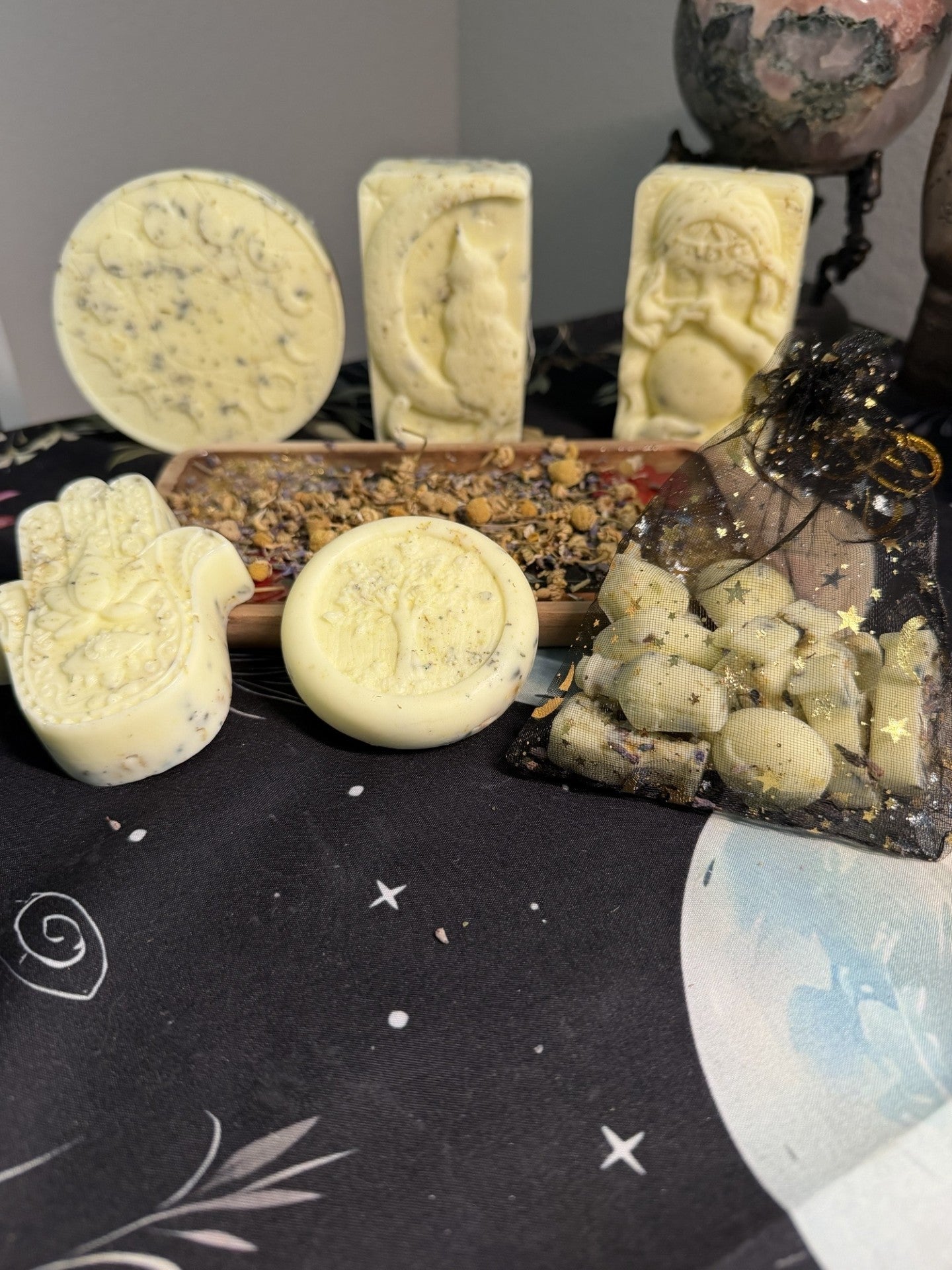 🐈 Healing Moon Cat Goat Milk Soap ✨