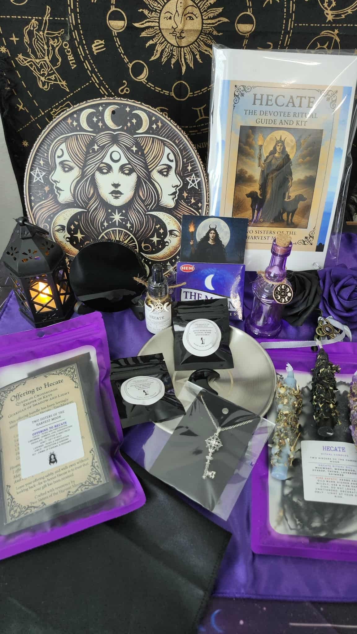 Hecate Deluxe Devotional Ritual Box – Complete Altar Set and 92-Page Ritual Guide