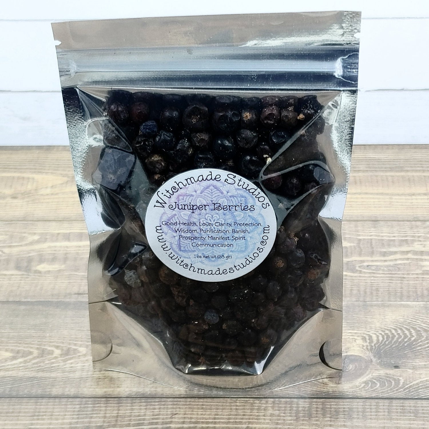 Juniper Berries, Good Health, Love, Clarity, Protection, Wisdom, Purification, Banish, Prosperity, Manifest, Spirit (1 oz)