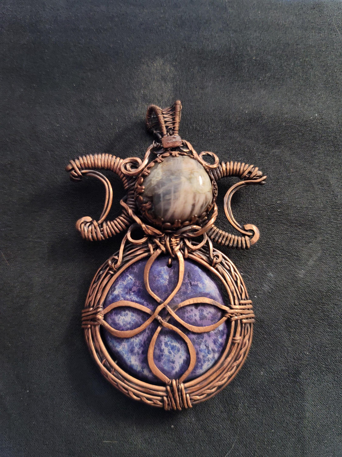 Triple moon necklace, pagan new age wiccan gift, woman girl gift, riual necklace pagan, trendy boho necklace, spiritual gift, sister gifts