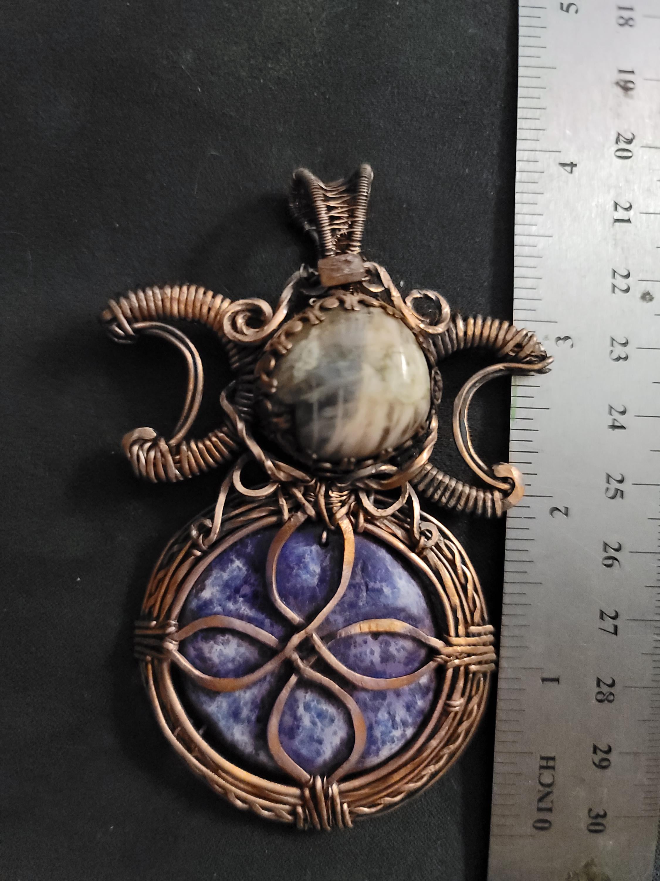 Triple moon necklace, pagan new age wiccan gift, woman girl gift, riual necklace pagan, trendy boho necklace, spiritual gift, sister gifts
