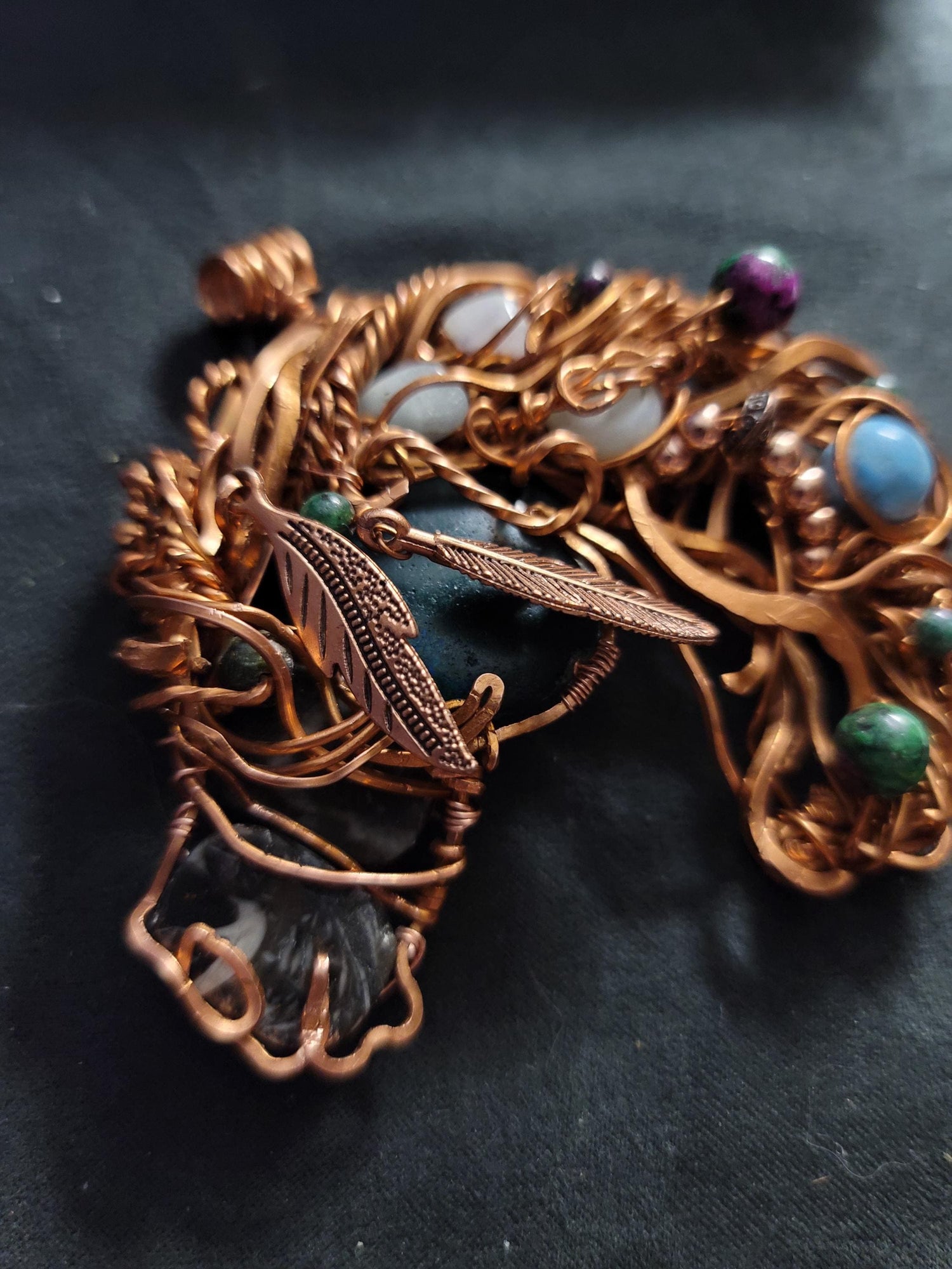 Copper Wire Horse Necklace, horse ornament, horse gifts,  wild horse mustang, Equestrian Pendant