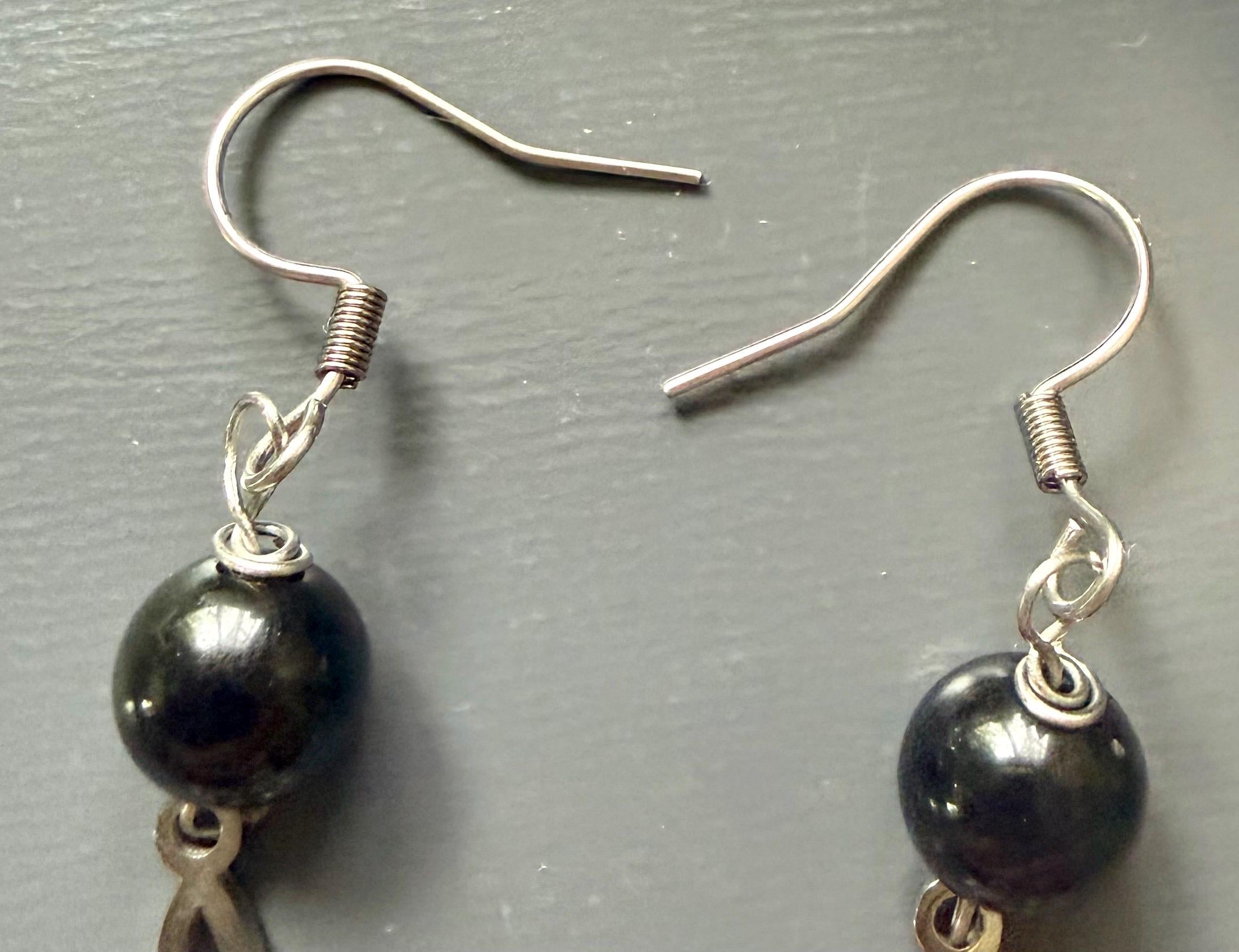 Witches Knot Earrings with Black Obsidian Beads.