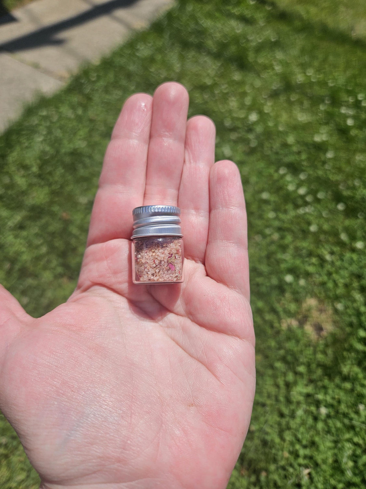 Red Ritual Salt | Passion, Courage, Confidence Blend (Moon Charged)