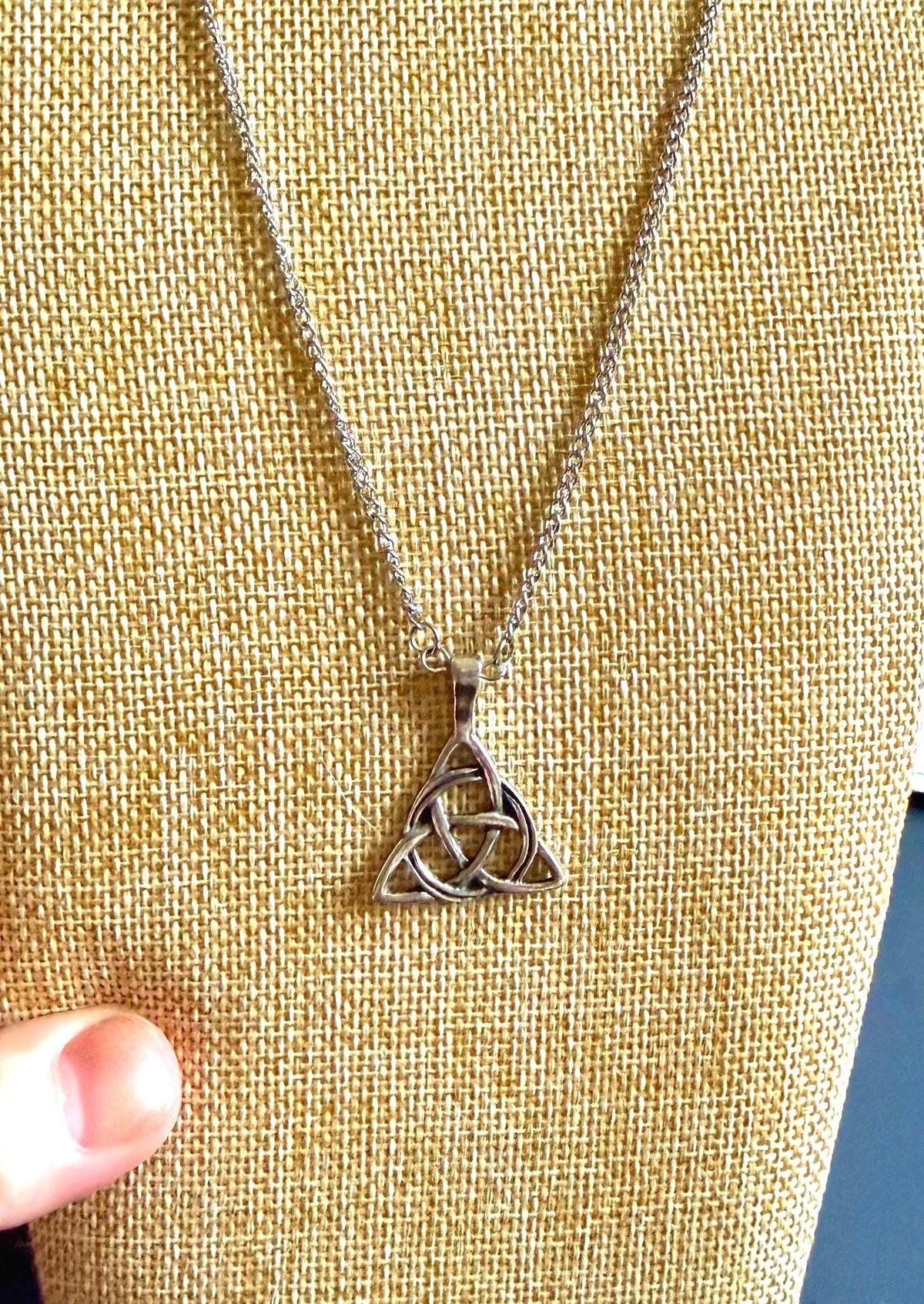 Celtic Knot Triquetra Pendant Necklace.