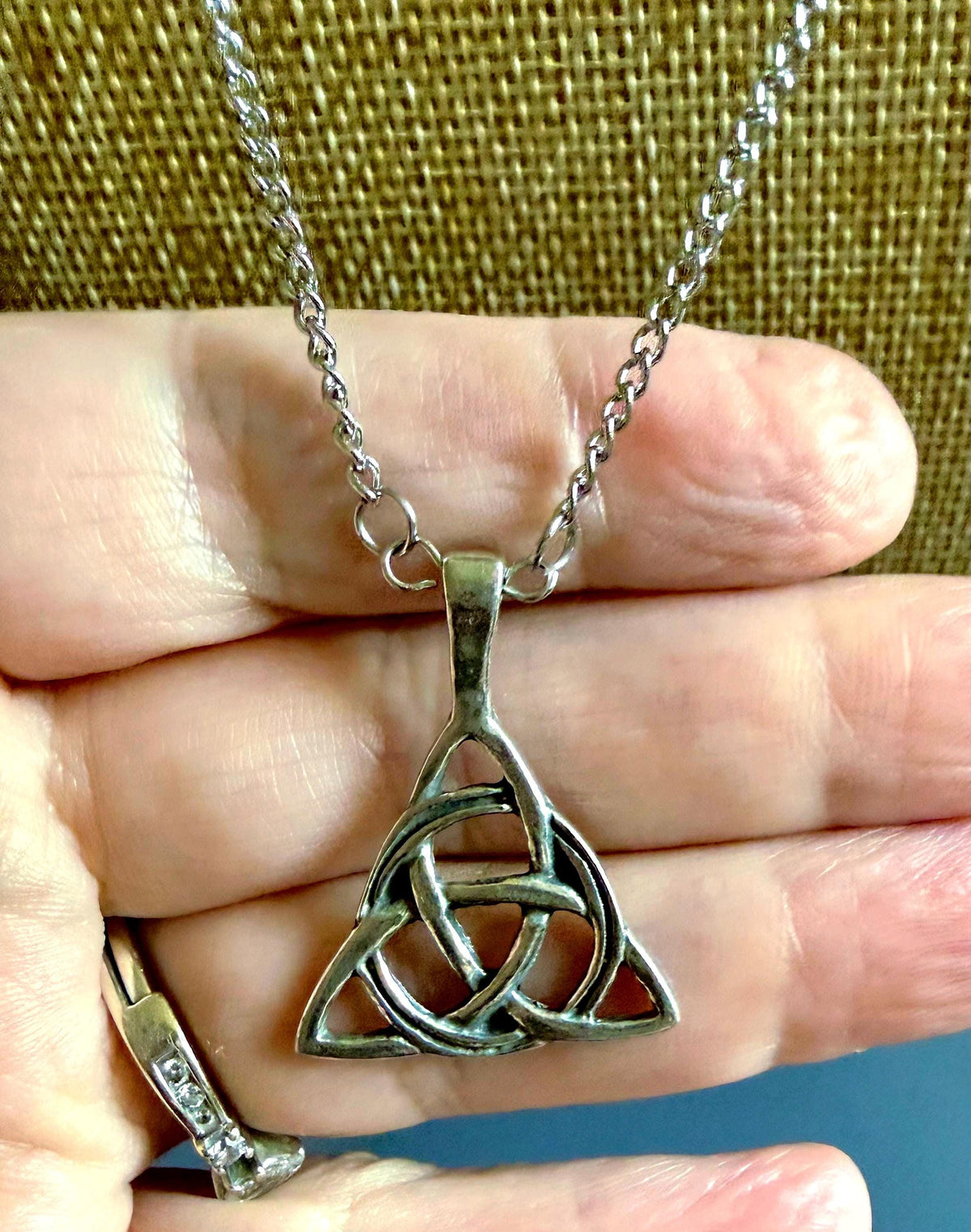 Celtic Knot Triquetra Pendant Necklace.