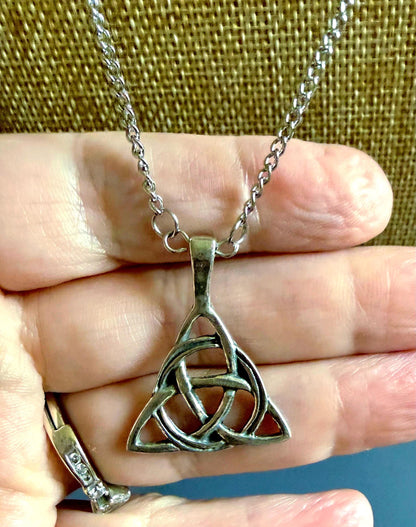 Celtic Knot Triquetra Pendant Necklace.