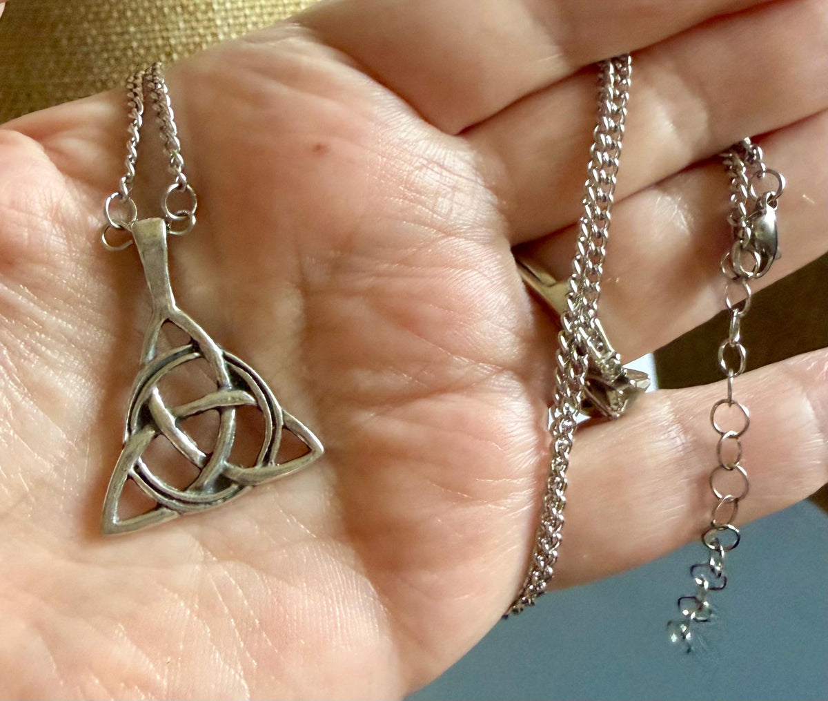 Celtic Knot Triquetra Pendant Necklace.