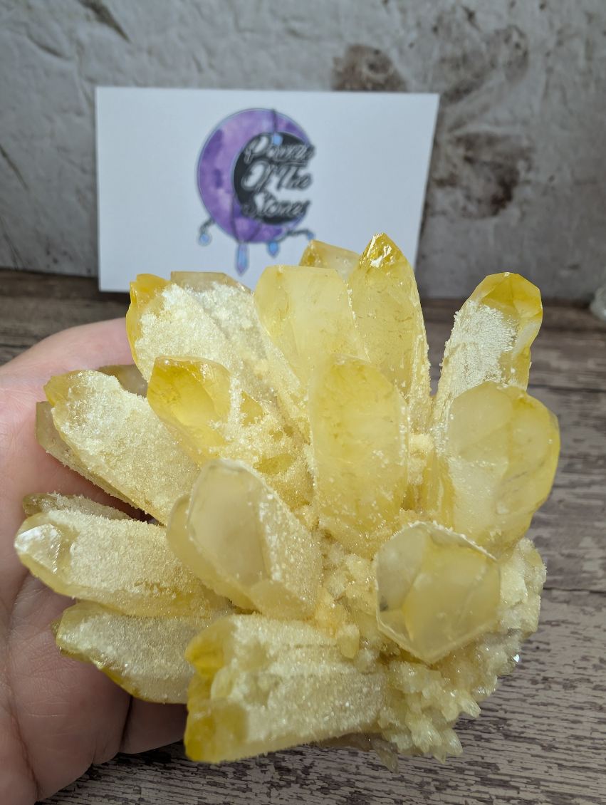 Synthetic Ghost Phantom Quartz Cluster