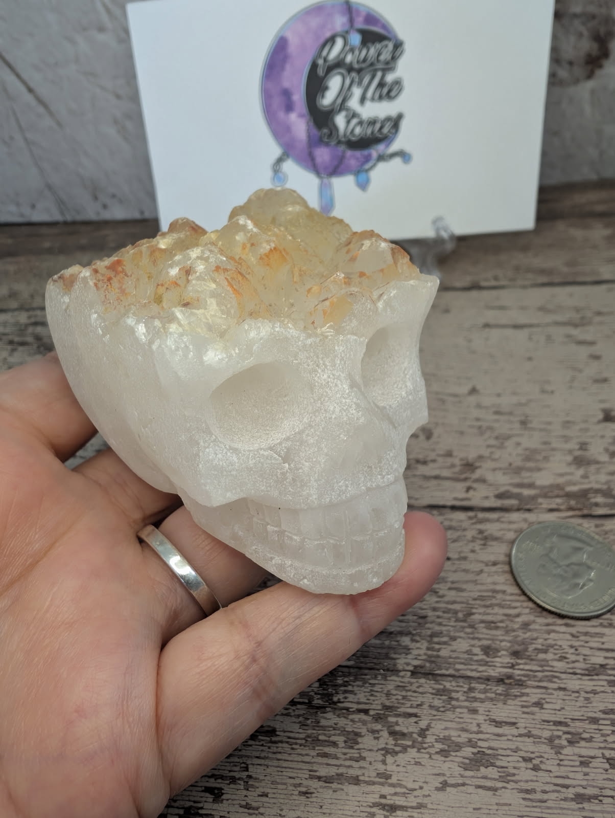 Quartz carved skull