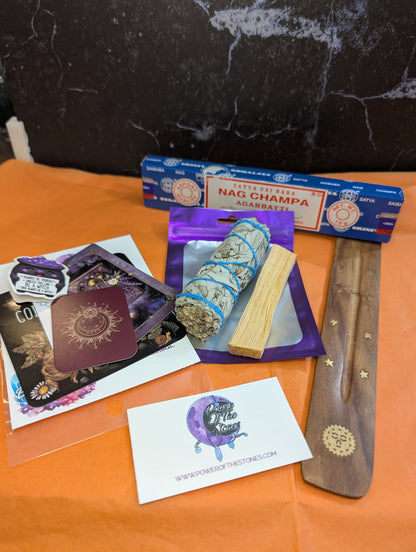 Divination box. Shipping included in price