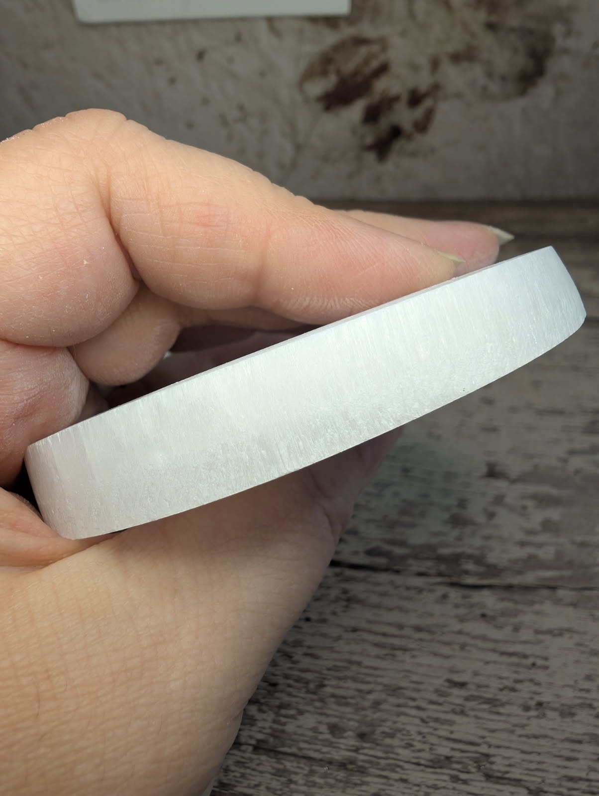 Satin Spar round charging plate