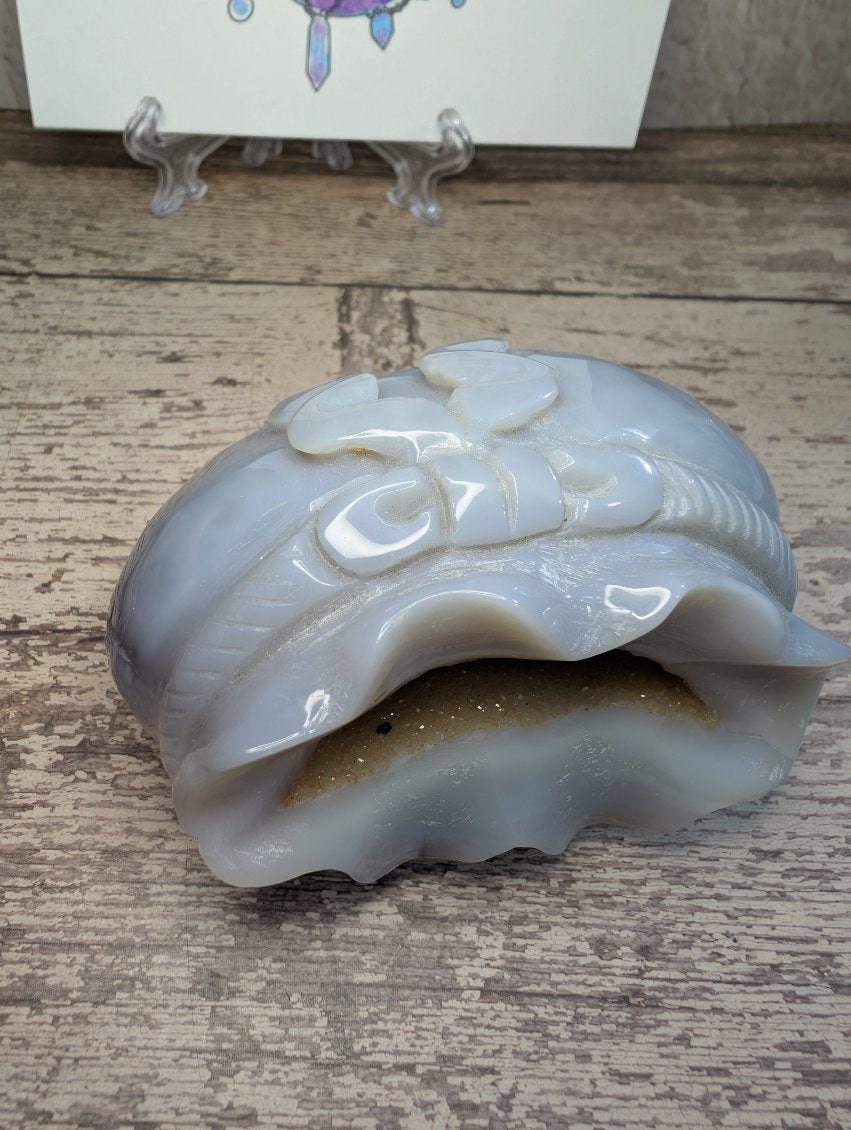 Blue/gray Agate carving
