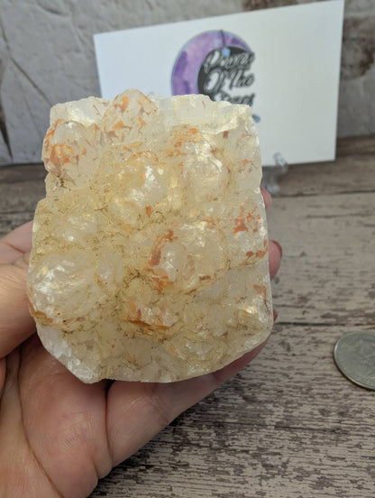 Quartz carved skull