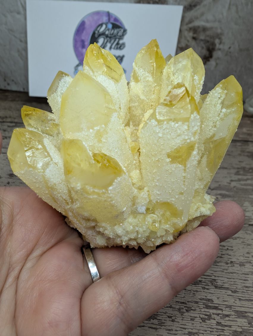 Synthetic Ghost Phantom Quartz Cluster