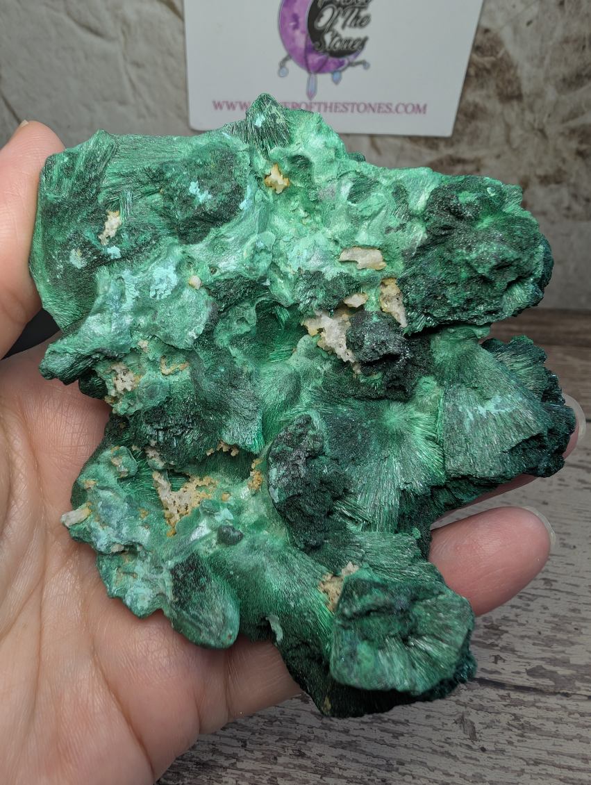 Malachite raw specimen