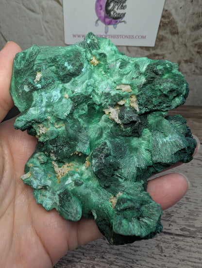 Malachite raw specimen
