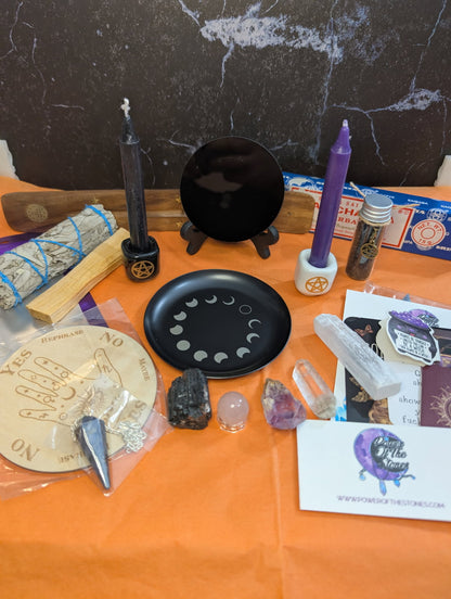 Divination box. Shipping included in price