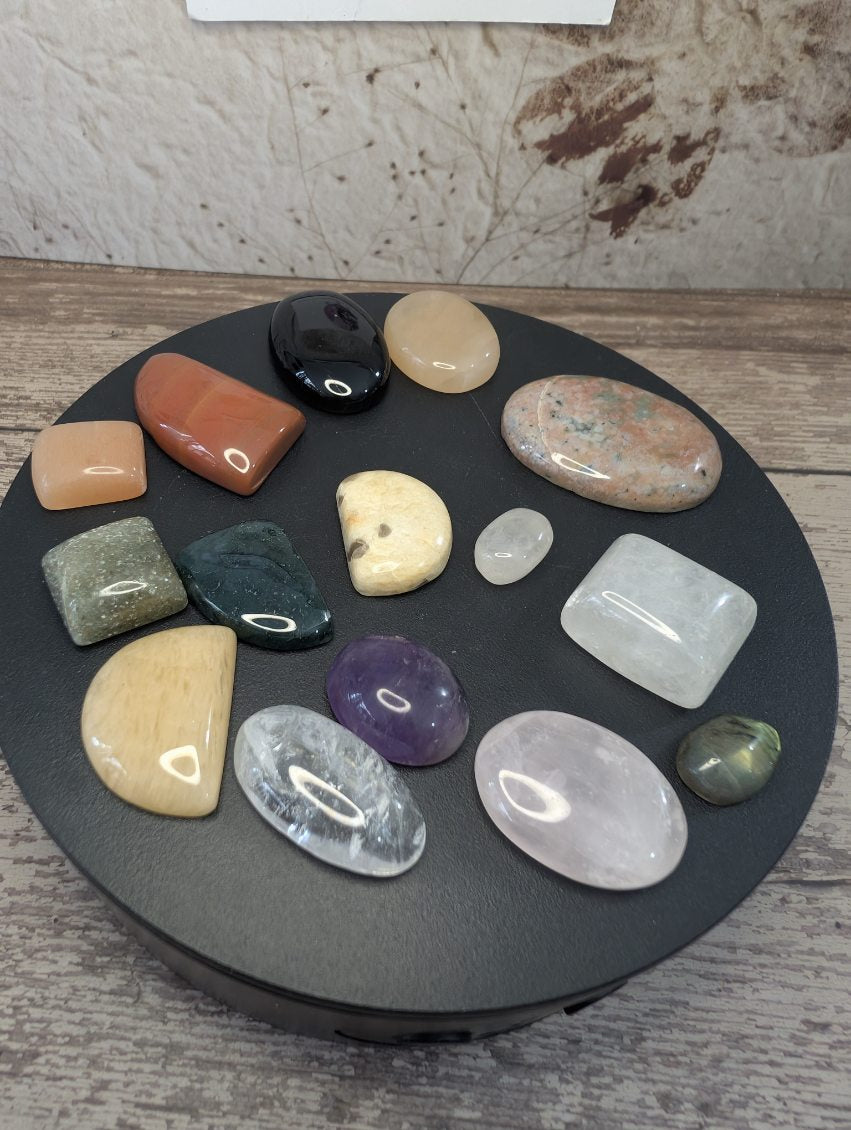Cabochon mixed lot crystals