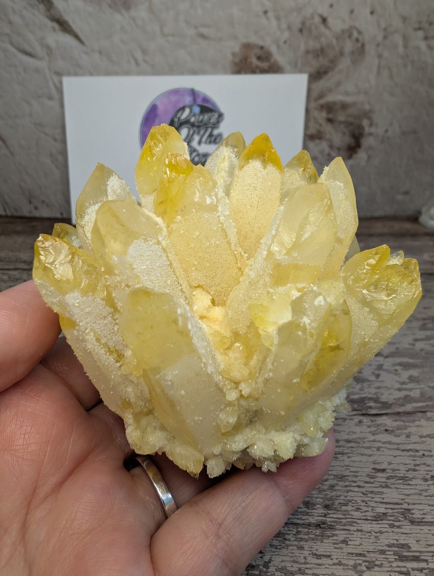 Synthetic Ghost Phantom Quartz Cluster
