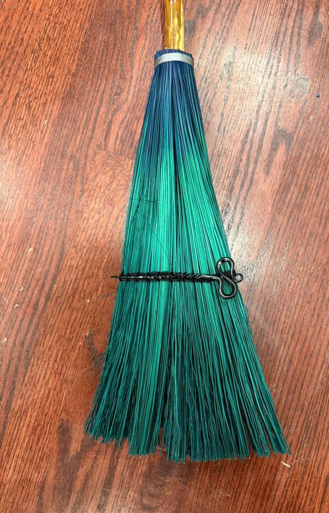 Siren full sweeper broom